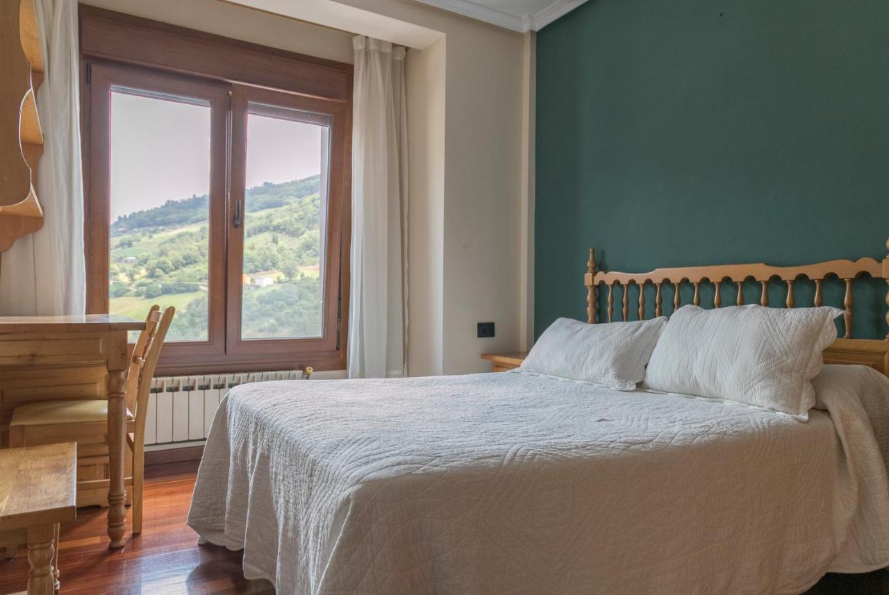 Apartamentos Casa Paulino Taramundi Buitenkant foto