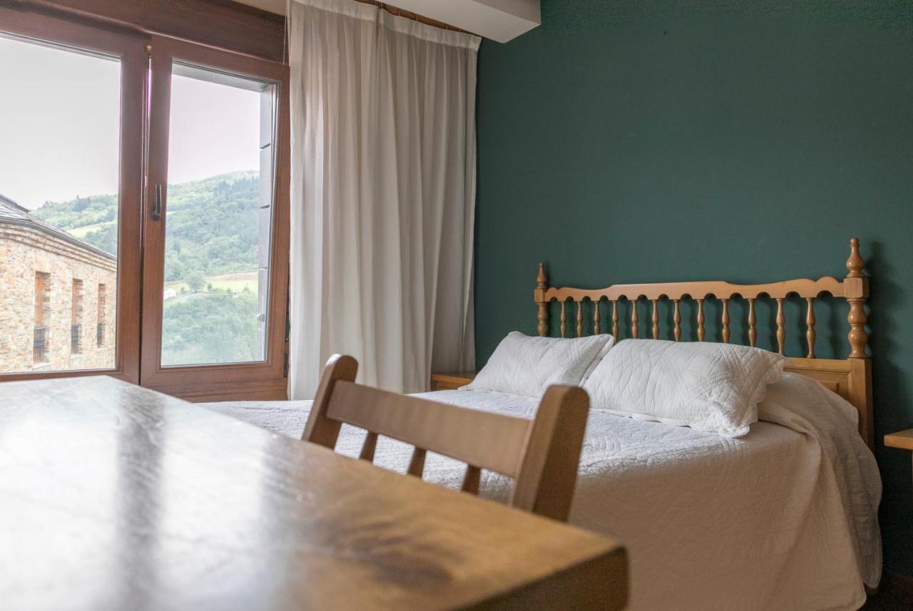 Apartamentos Casa Paulino Taramundi Buitenkant foto